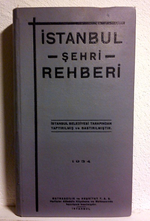 Abbildung der Frontseite des Bucheinbandes von İstanbul Şehri Rehberi